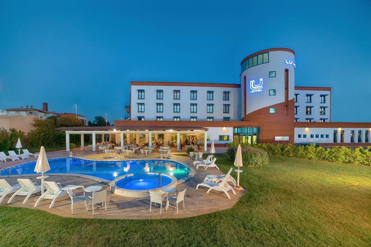 Lu' Hotel Карбония Екстериор снимка
