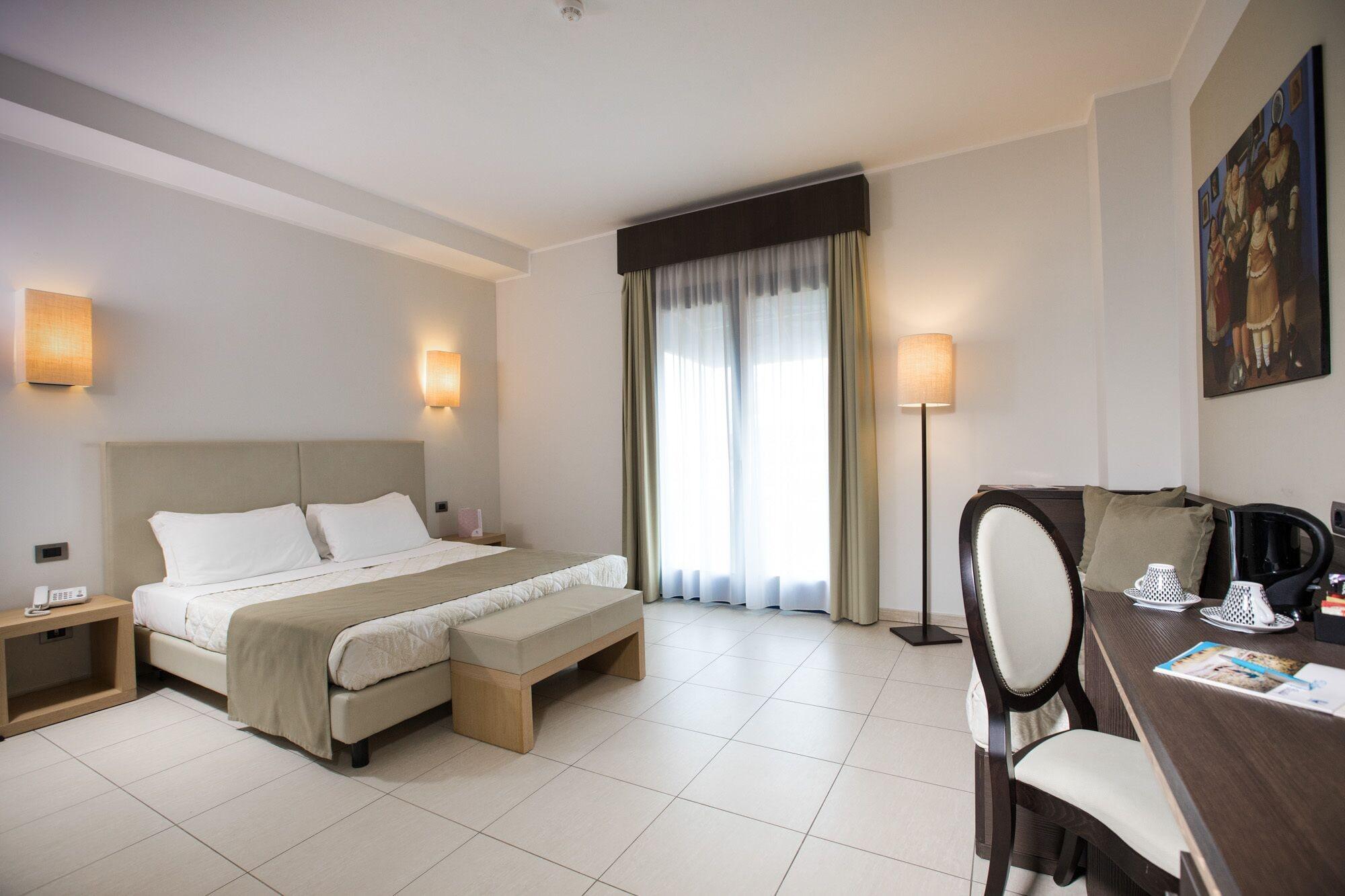 Lu' Hotel Карбония Екстериор снимка