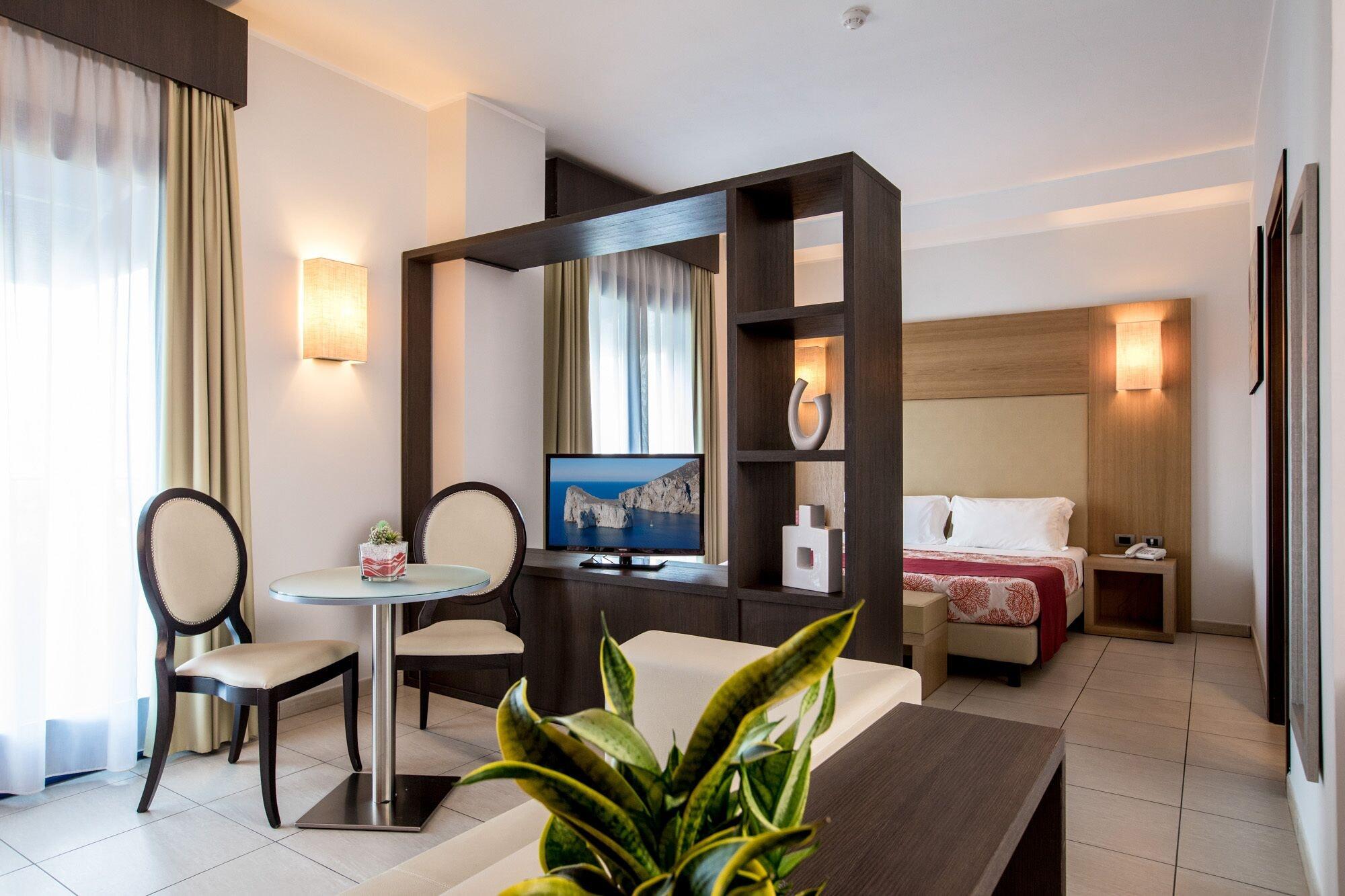 Lu' Hotel Карбония Екстериор снимка