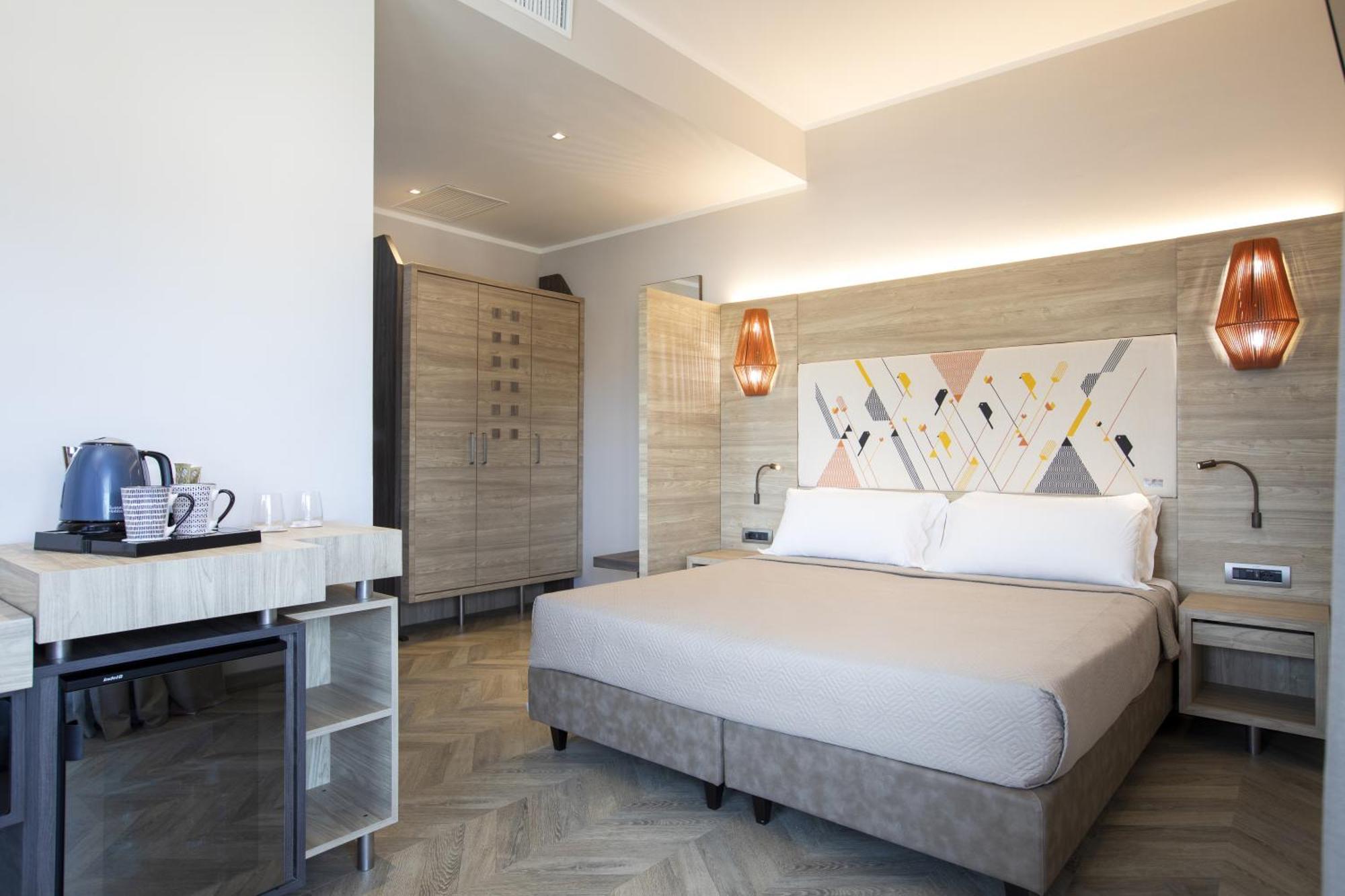 Lu' Hotel Карбония Екстериор снимка